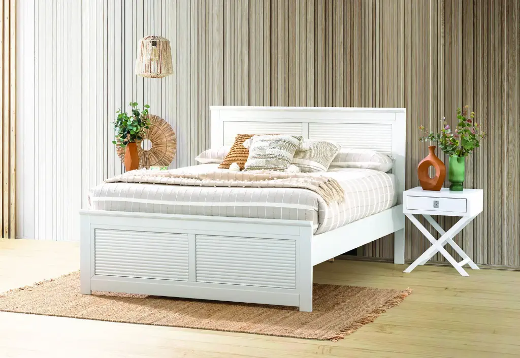 White Lyra Queen Bed